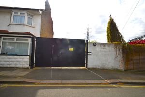 Photo 16- click for photo gallery